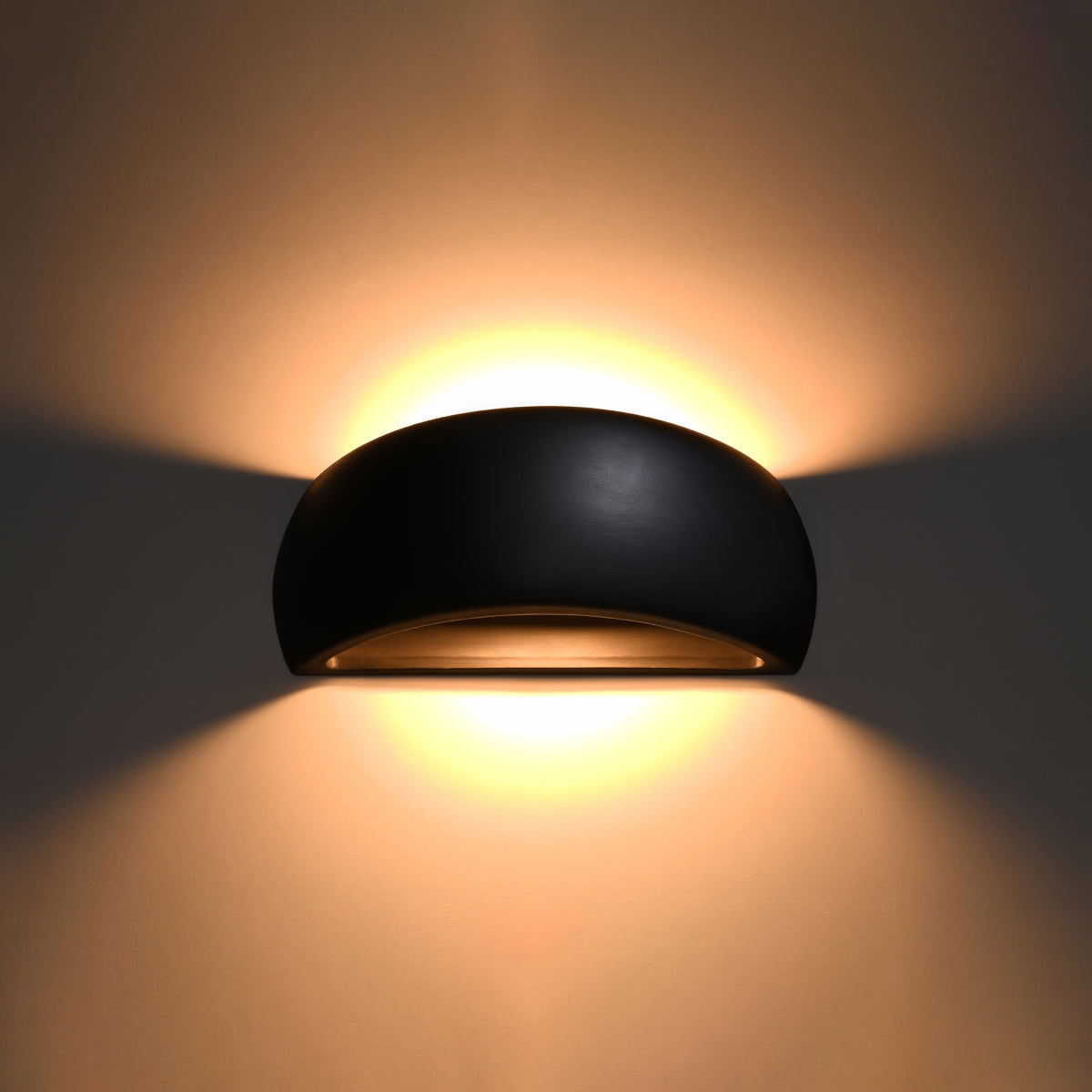 Black Ceramic Shell Wall Lamp