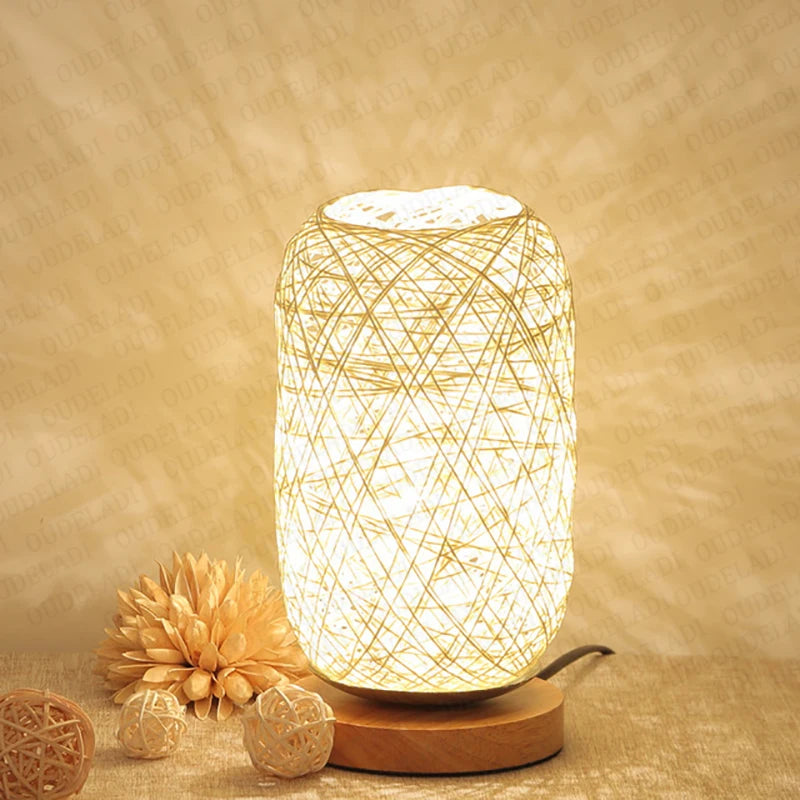 Lampe en Bois et Ficelle de Rotin Créative