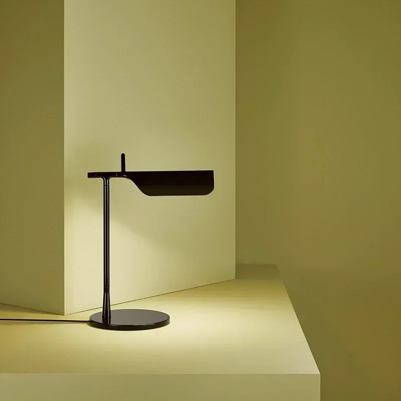 Lampe Minimaliste Italienne de Table LED