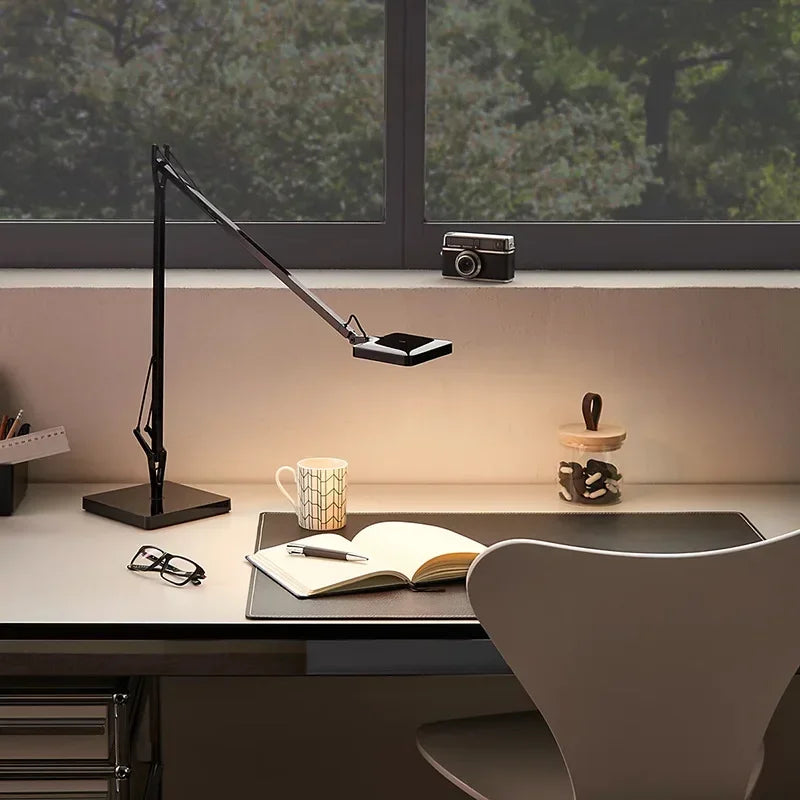 Lampe Italienne Bras Réglable de Bureau LED