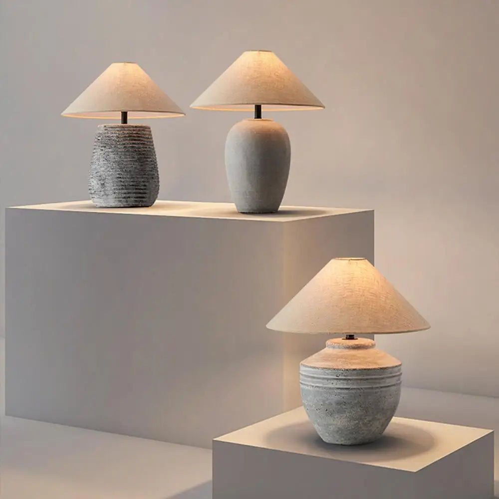 Lampe Wabi-Sabi minimaliste en céramique inspirée du design japonais.